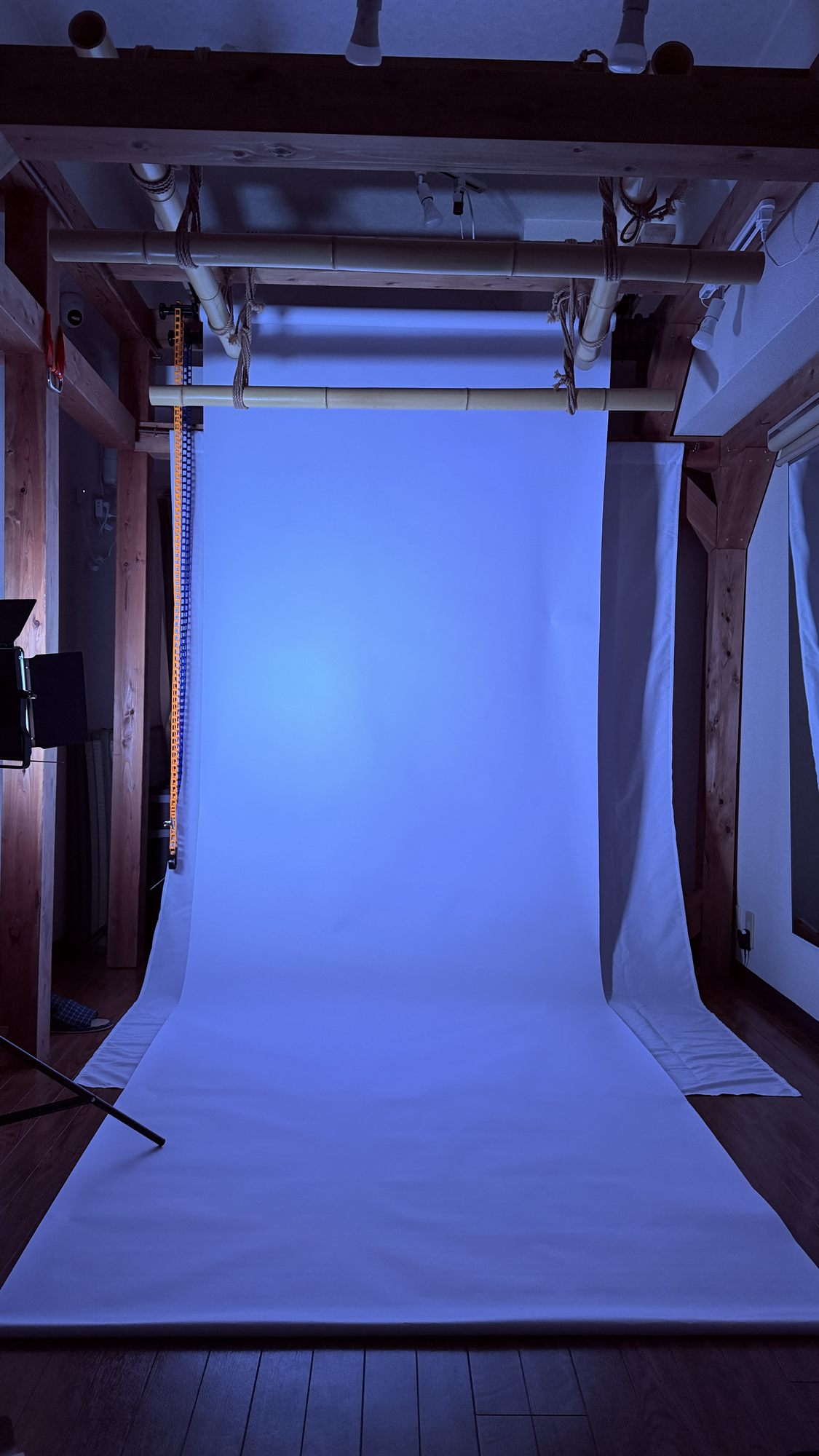 White cyclorama color variation 3 - Studio Nagoya Base